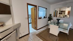 Apartamento Pé na Areia com 3 Dormitórios no Módulo 6 da Riviera