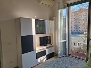 VFH Argonne Trendy Apartment by the Park