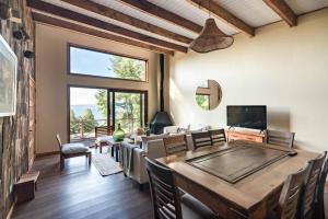 Refugio Millaray - Vistas y Acceso al Lago