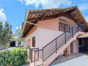 Casa Aconchego 345 ao lado Alles Park - Rodeio Doze