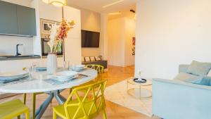 The Roman Villa View - Italian Homing