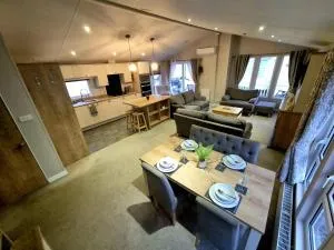Whitstable Luxury Lodge - Seasalter