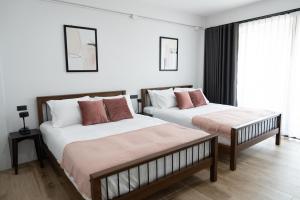 Knox Hatyai just 10 steps to Greenway Night Market