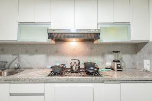 Benavides - Amplio departamento funcional de 3 hab en Av Principal