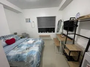 LA Condo Staycation at West Jones Residences - Arrabal