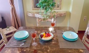 Ivys Leaves, Value Flat in theChania City