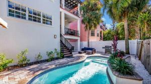 La Isla Bonita by Coastal Chic Vacations