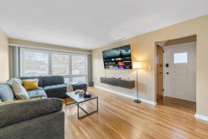 7 Bed Haven Sleeps 12 20Min to NYC Massage Chair - 4hvězdičkové hotely ve městě Bayonne