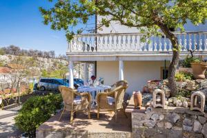 Cozy Apartment Hortenzija