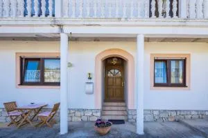 Cozy Apartment Hortenzija - Gaćelezi