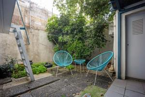 Gazi Metro APT Urban Balcony Oasis