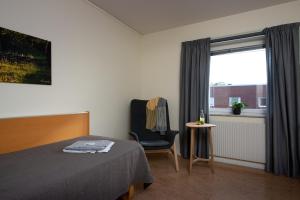 Logi Tuppen, Vandrarhem - Oskarshamns folkhögskola