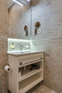 ZEPTERME Luxury Apartments & Studios by CENTRAL