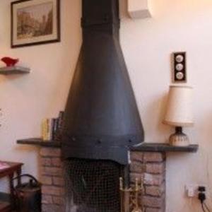 Maypole Cottages -5 Mill Road