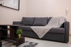 Cozy 2BR Condo with Parking