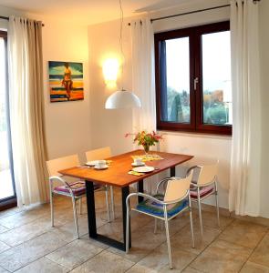 Villa Sloboda Appartments, Pinezici