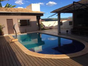 Domiciliar RP - Casa com piscina