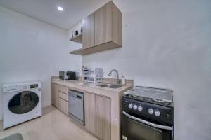 2 Bed modern Apartment with big pool