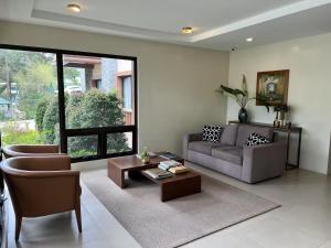 163 Sqm Luxury Spacious Modern European Cott-age Style 3 Bedrooms With 2 Parkings