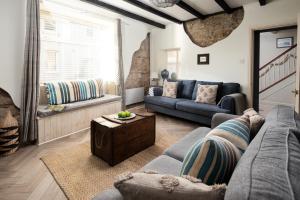 Harbour Way Cottage by Coast & Country Stays