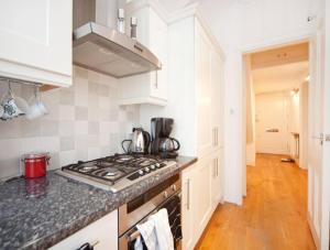 Exceptional 1 bed Kensington home with Super Wifi