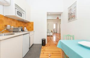 HOUZE_Central Studio in Alcântara