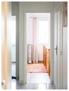 Appartements Joli 3 pieces a 100m du metro, proche de Paris : photos des chambres