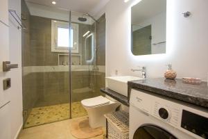 Christiano Apartments