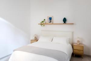 With love, Apartment 4