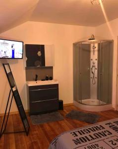 50 Nuances de Gris - Chambre privée dans une maison disposant de 4 autres chambres