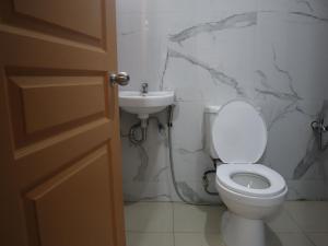 The Elegant Fam-GroupKadas Home Stay