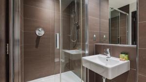 Cannon Street Serviced Apartments by LovelyStay