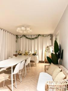 Center of Gangnam 2rooms&2bathrooms Villa