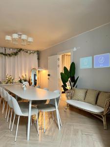 Center of Gangnam 2rooms&2bathrooms Villa