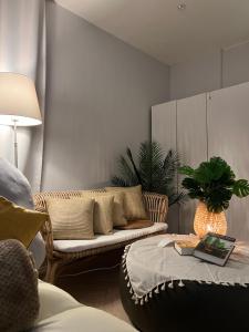 Center of Gangnam 2rooms&2bathrooms Villa