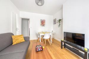 Parking gratuit - Central et cosy - 2 min Paris