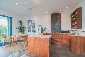 Ulus - Tropical 1 Bedroom Ocean View Apartment by Triang Villas