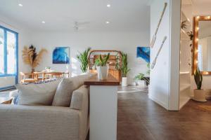 Pavones - Tropical Oceanfront 1 Bedroom Apartment by Triang Villas