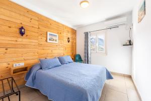 Double Room with Mountain View room in Hostal El Olivar