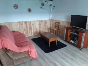 Maison conviviale près de Charron avec jardin, 100 m² - Biollet