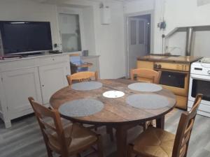 Maisons de vacances Maison conviviale pres de Charron avec jardin, 100 m² : photos des chambres