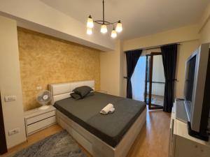 EXECUTIVE Flat Two Rooms by CHR Luxury Property