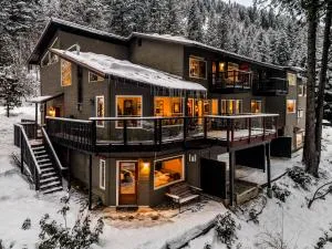 All Seasons River Inn - Dryden