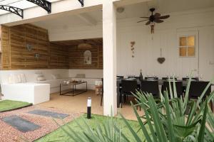 Appartements E Le clos des lumieres, maison 13 pers avec jardin : photos des chambres