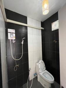 Miyabi koh larn & Lisaa koh larn