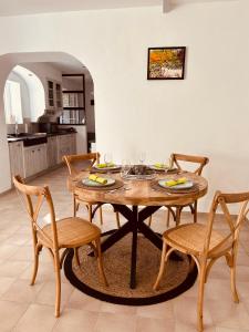 "ENTRE LA VIGNE et LOLIVIER"