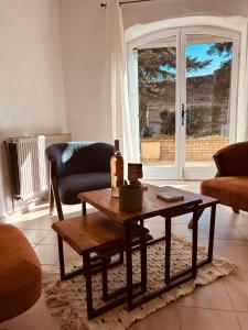 "ENTRE LA VIGNE et LOLIVIER"