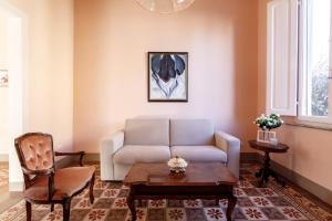 Casa Calise Elegant 1920s Villa with Garage