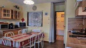 Appartements Chez Mady - Terrasse, Vue Montagne & Proche Ski : photos des chambres