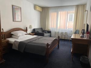 Triple Room room in Hotel Rotasar
